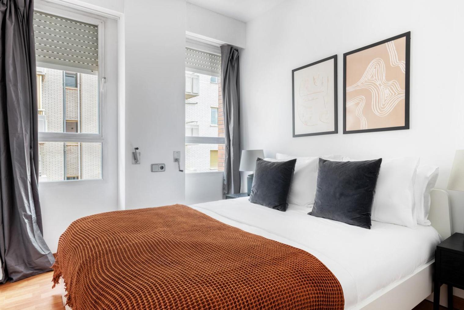 Galvany 3br W Balcony Bcn-98 Appartement *