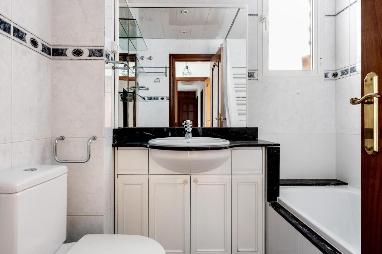 Galvany 3br W Balcony Bcn-98 * Barcelone